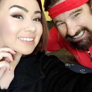 Meet your Posher, Henry